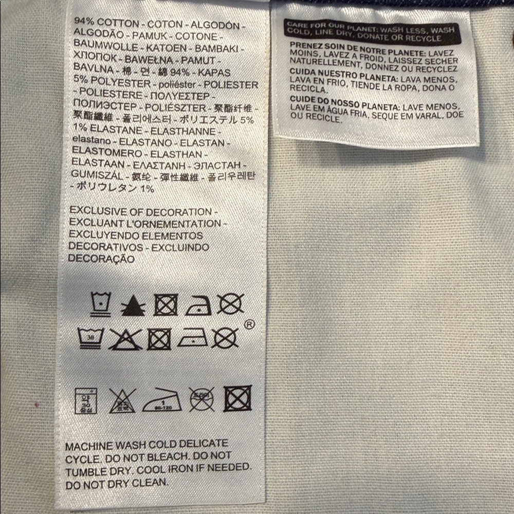 LEVI’S Ribcage Jean Shorts - Picture 16 of 16